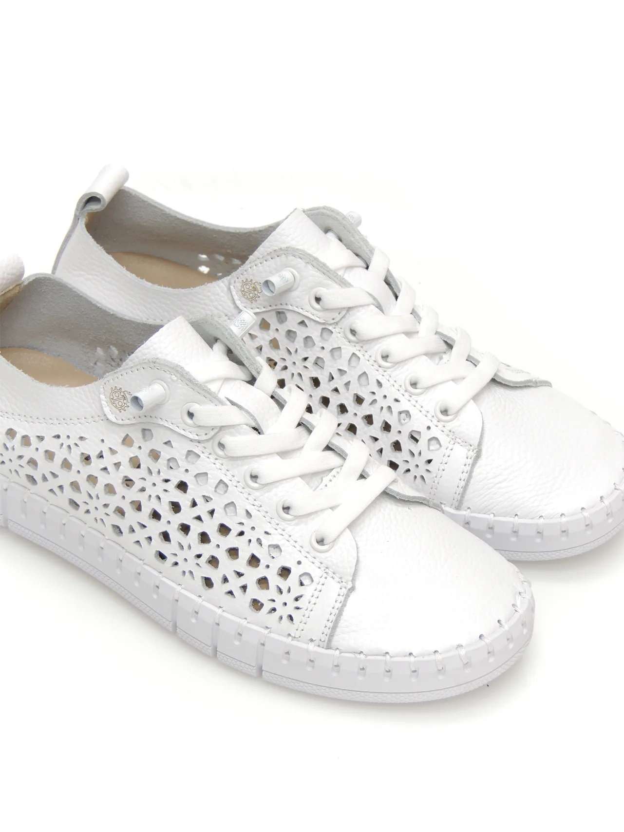 sneakers--yokono-flow-002-piel-blanco