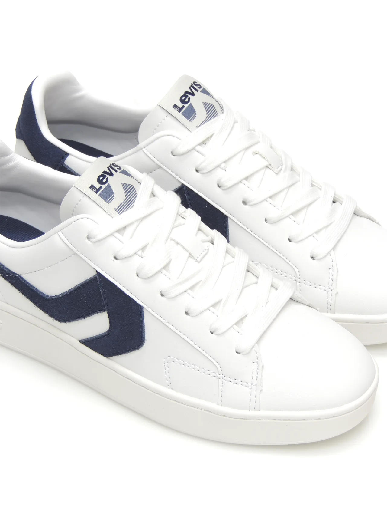 sneakers--levis-235658-piel-blanco