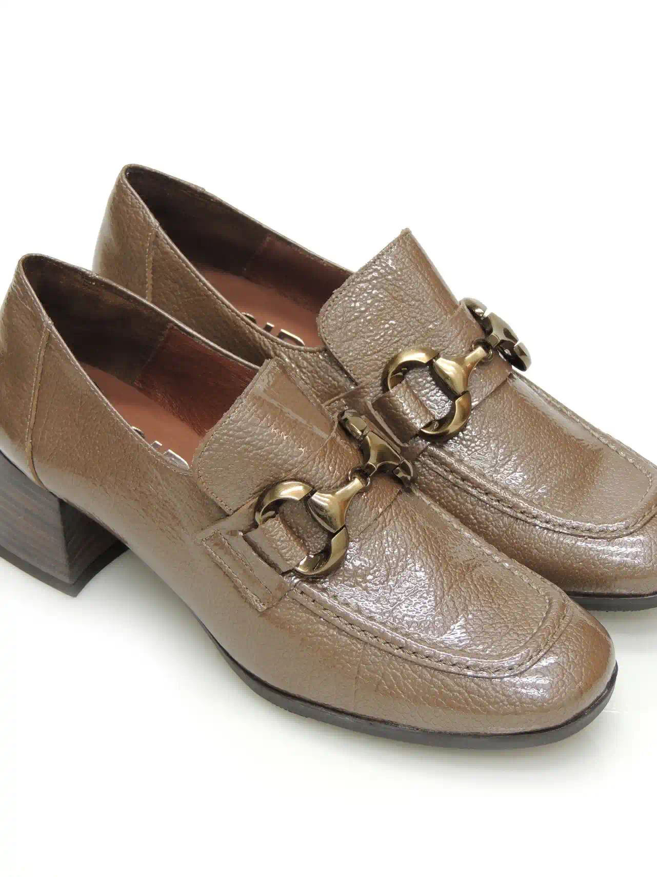 mocasines--desiree-dara 2-charol-taupe