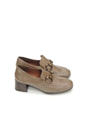 mocasines--desiree-dara 2-charol-taupe