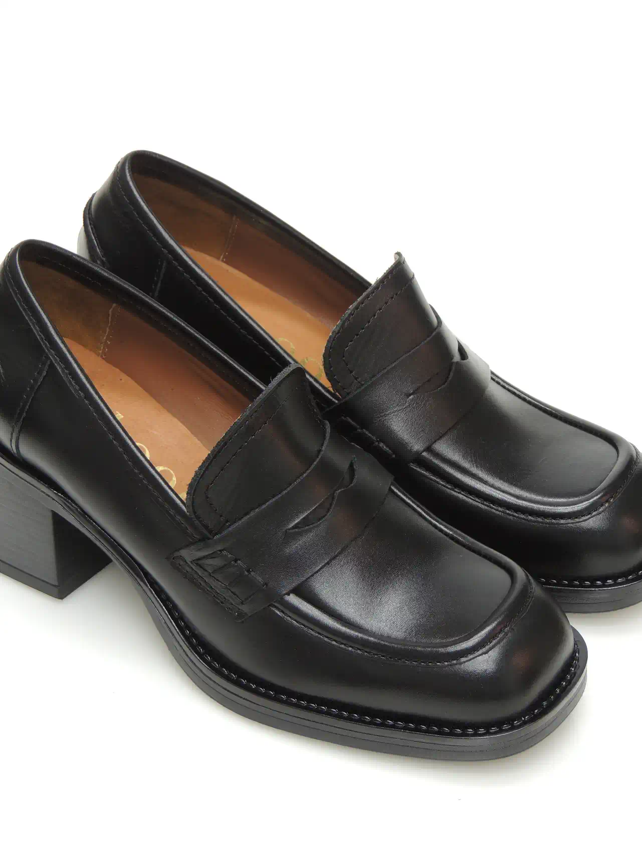 mocasines--yokono-landas-007-piel-negro