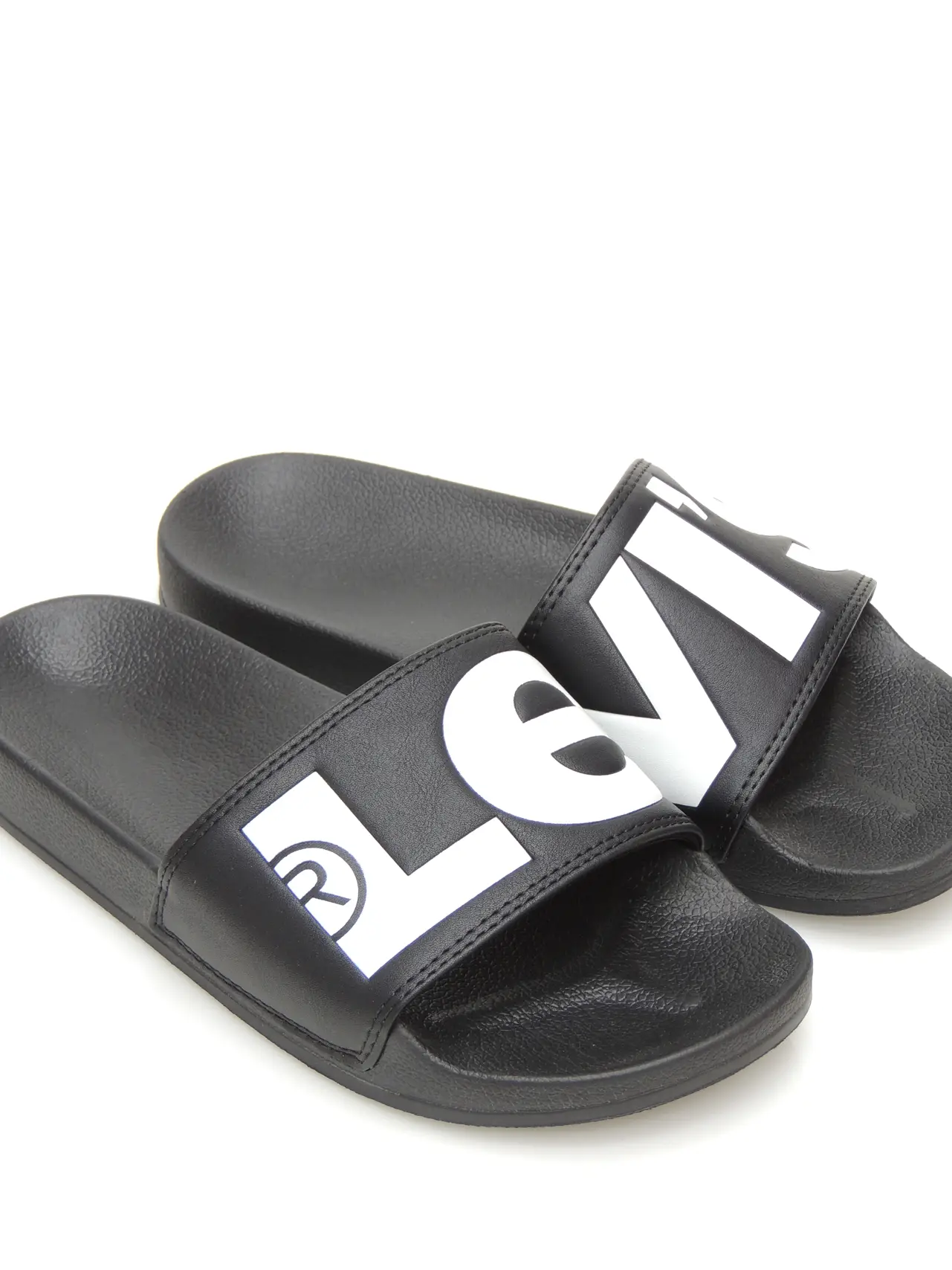 chanclas-de pala-levis-231570-polipiel-negro