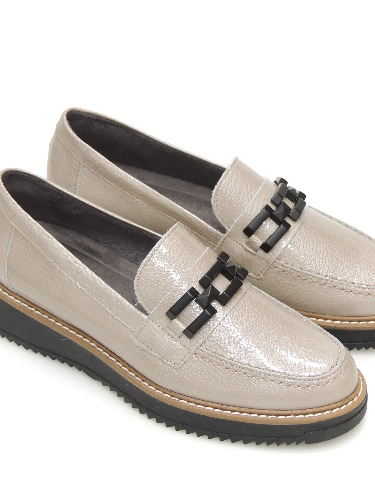 mocasines--pitillos-10070-charol-taupe