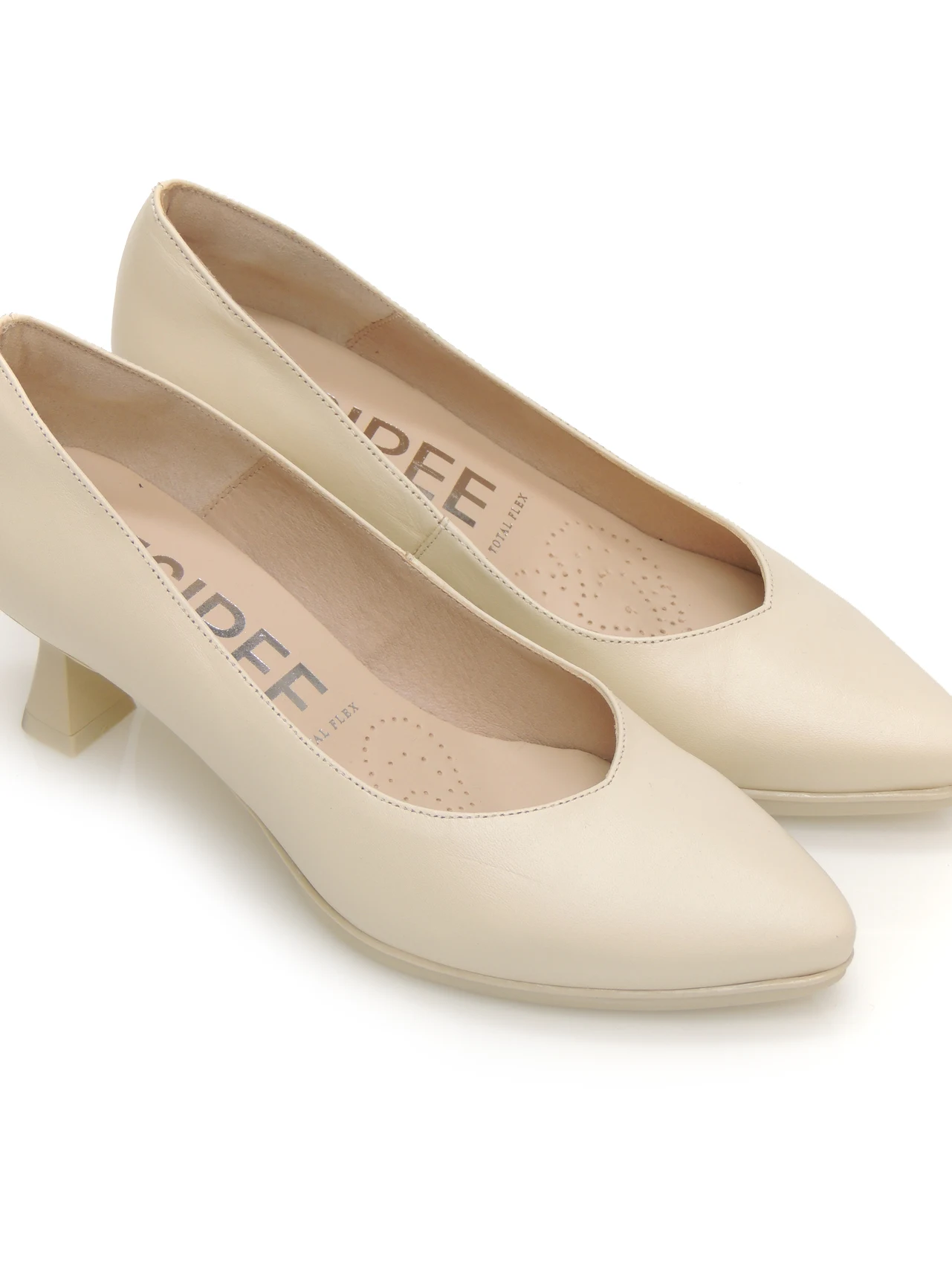 zapatos-salÓn-desiree-maia40-piel-beige