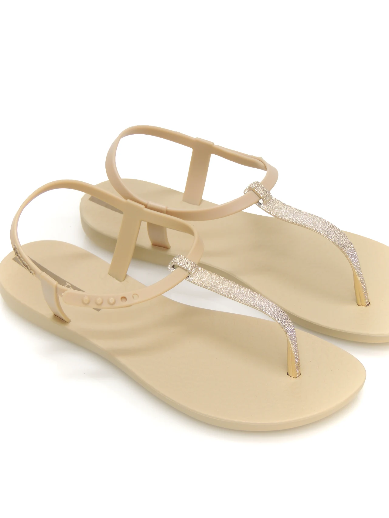 sandalias-de dedo-ipanema-83666-goma-beige