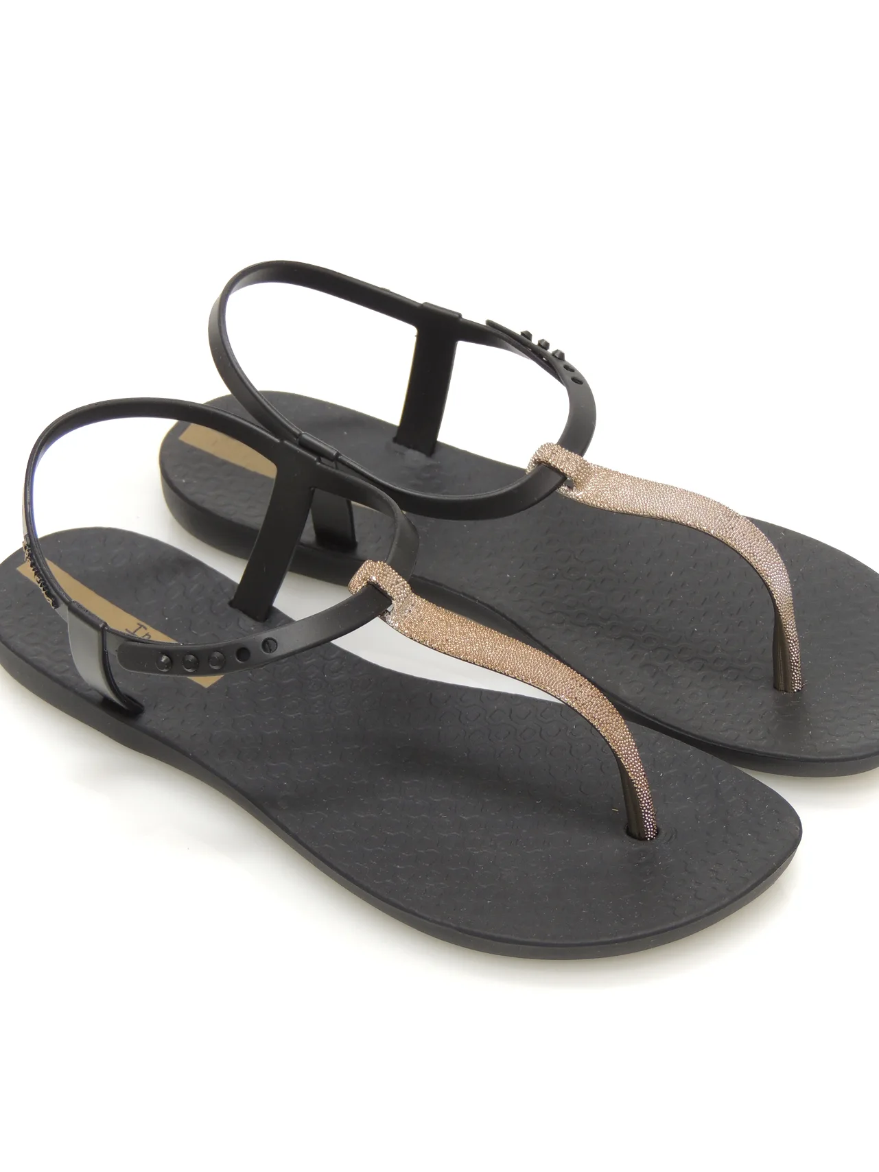 sandalias-de dedo-ipanema-83666-goma-negro
