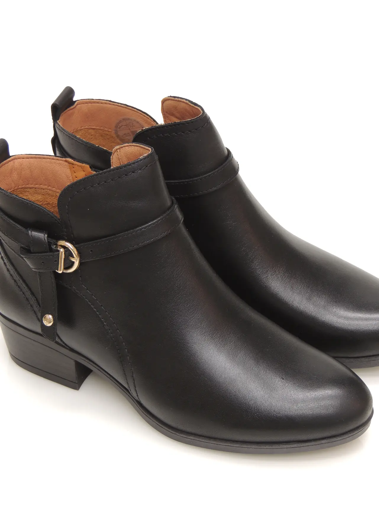 botines-camperos-pikolinos-w1u-8901c1-piel-negro