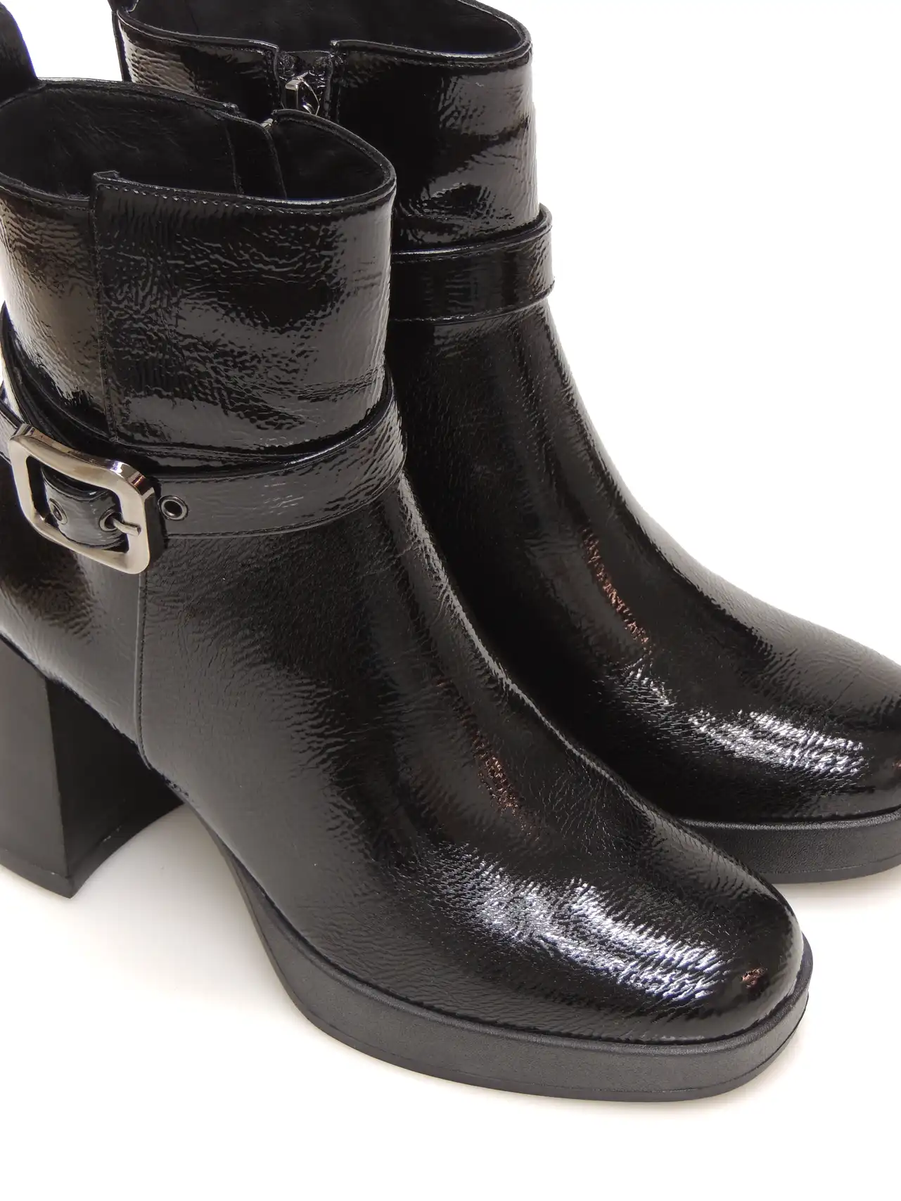 botines--carmela-162533041-charol-negro