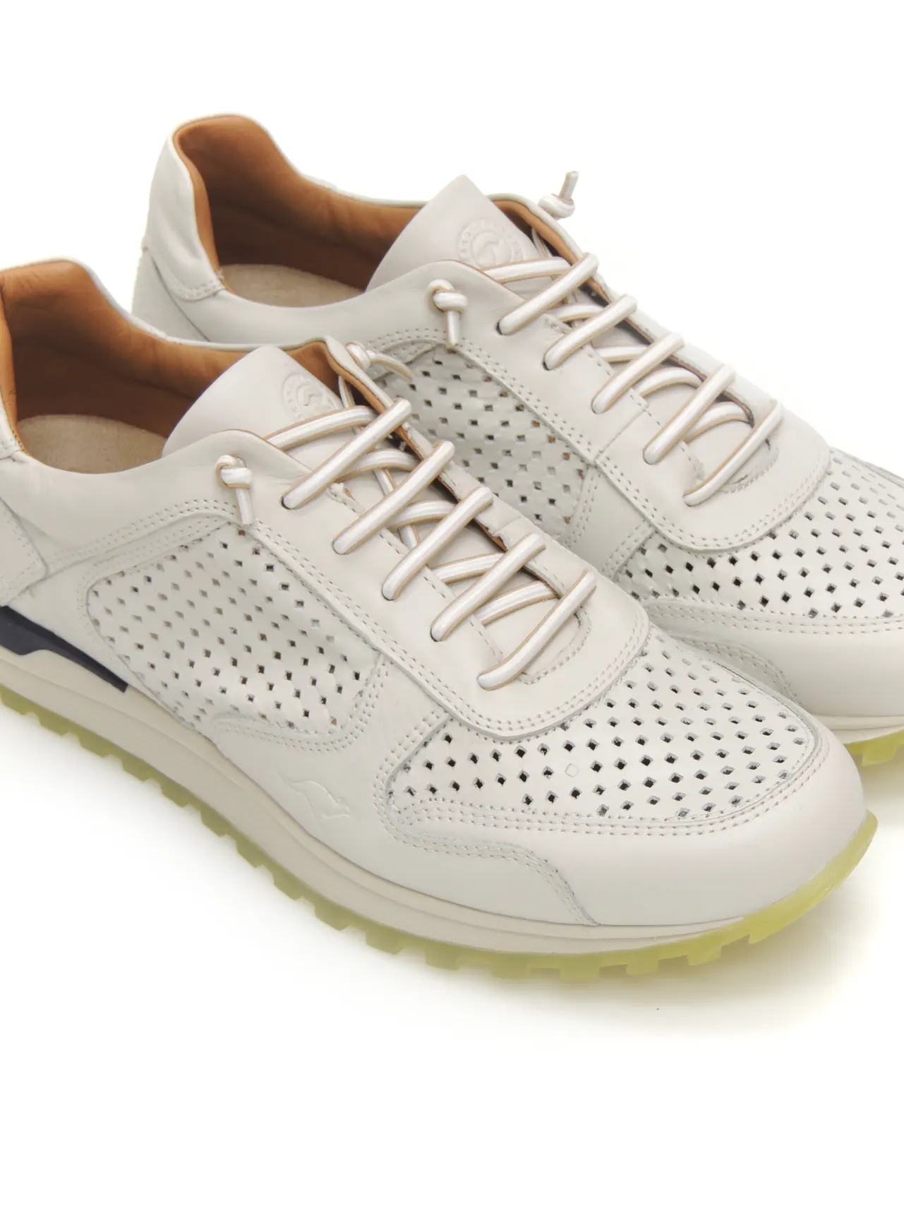 sneakers--kangaroos-846-piel-hielo