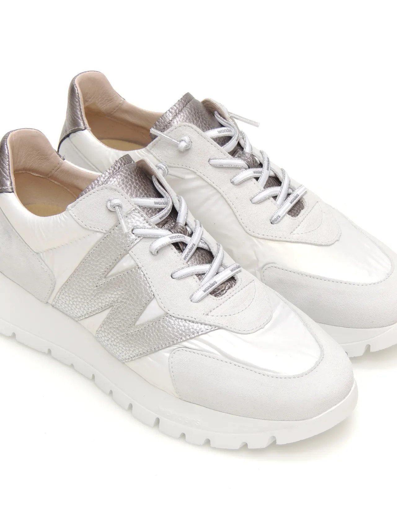 sneakers--wonders-a-2464-piel-blanco