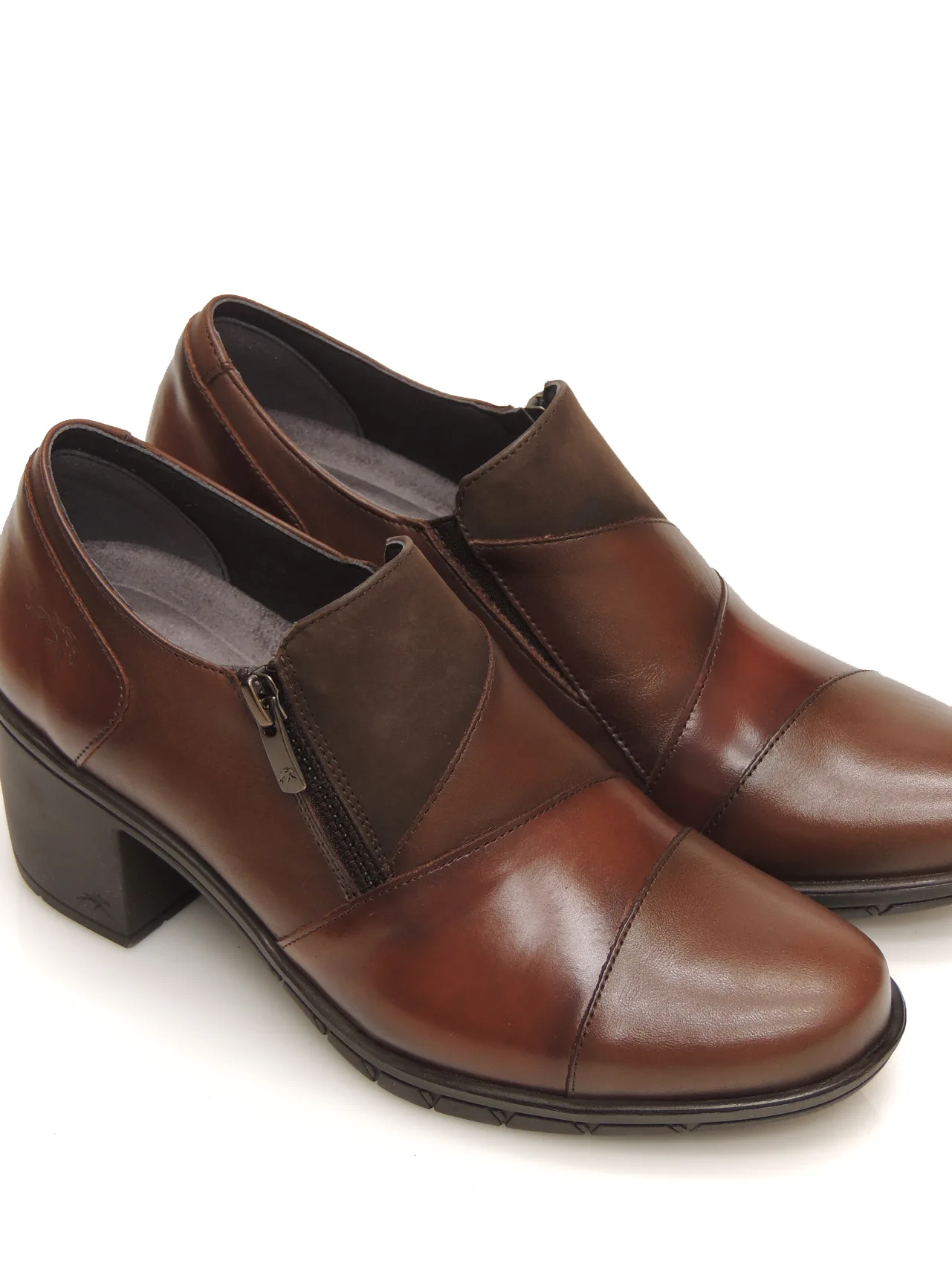 zapatos-abotinados-fluchos-f1802-piel-cuero