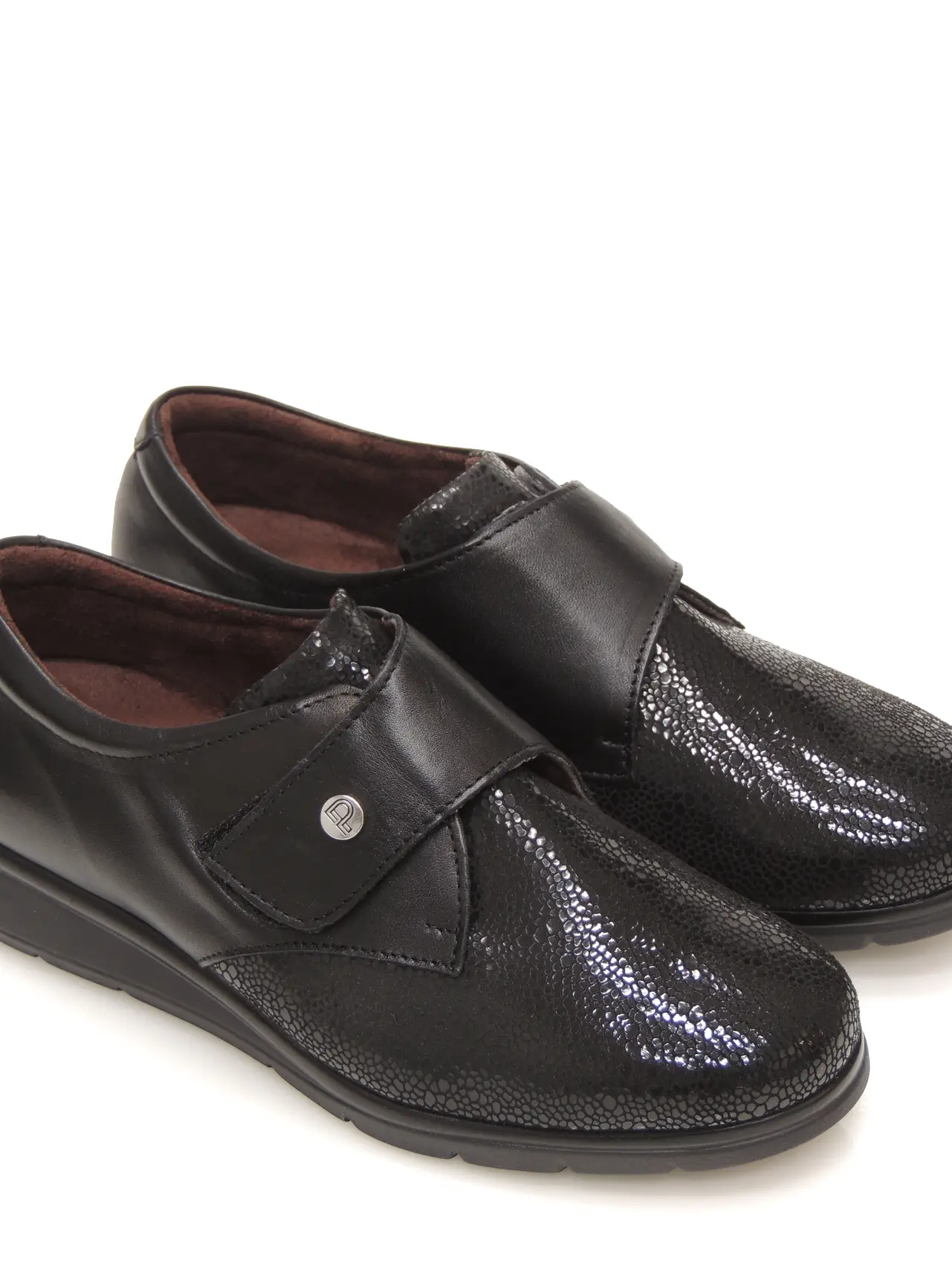 zapatos-de velcro-pitillos-10710-piel-negro